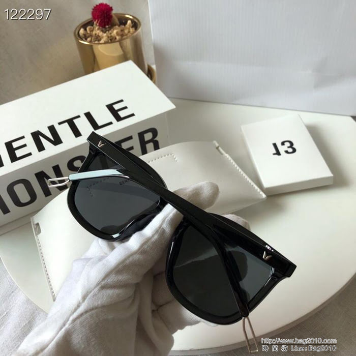 GENTLE MONSTER 韓國V牌-papas 2019最新款太陽鏡 減輕強光負擔 明星同款 遮擋有害光線防輻射 出行旅遊必備品  lly1090